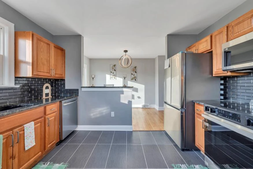 1502 Fresno ST - Photo 14