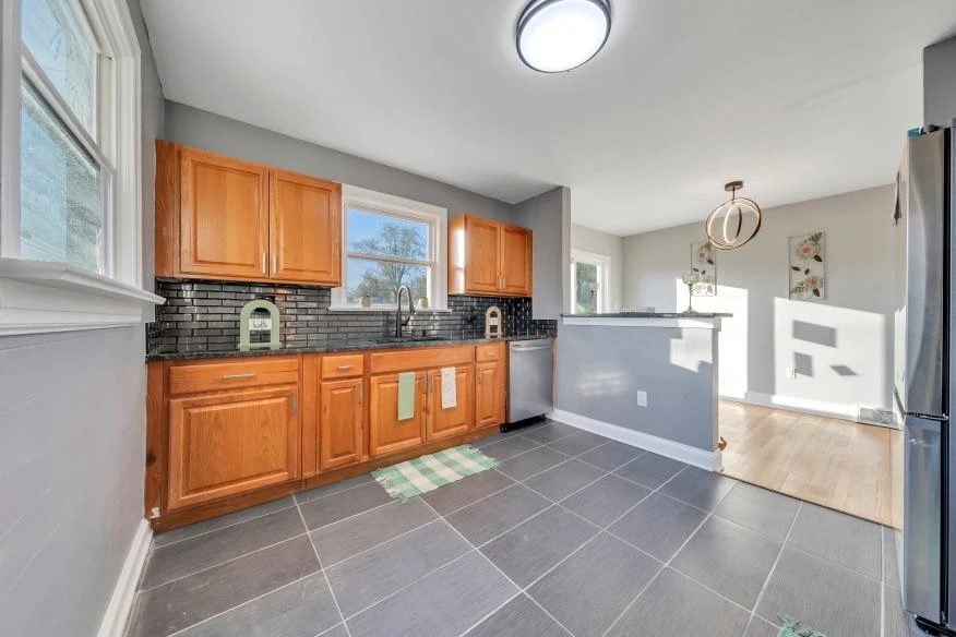 1502 Fresno ST - Photo 16