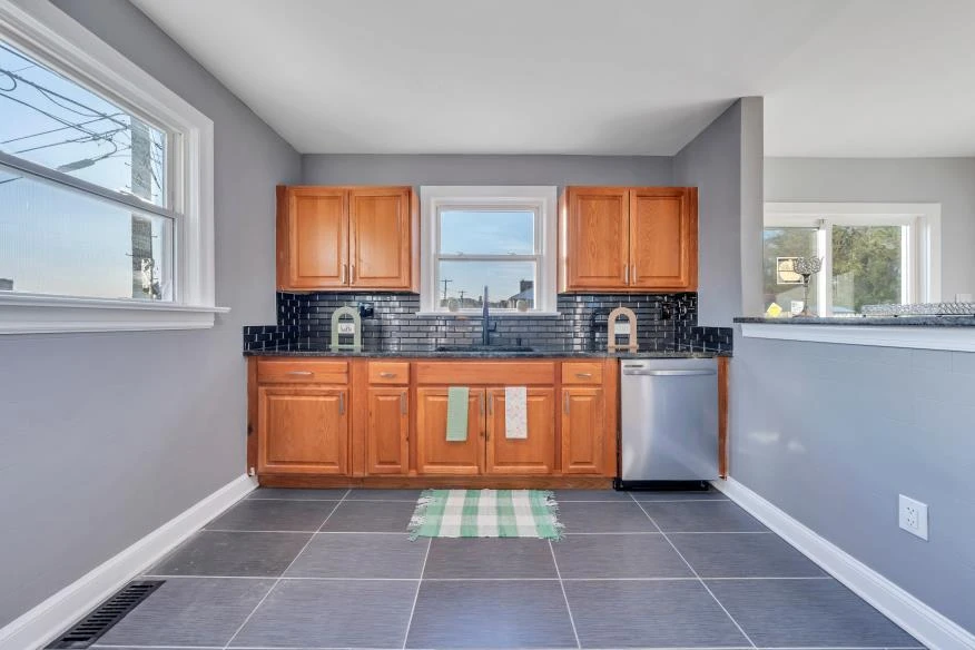 1502 Fresno ST - Photo 17