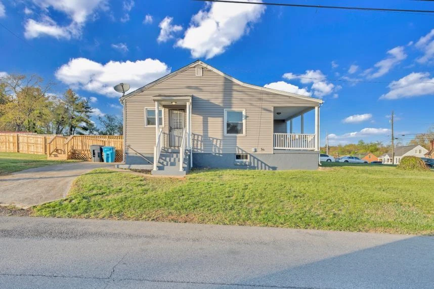 1502 Fresno ST - Photo 31