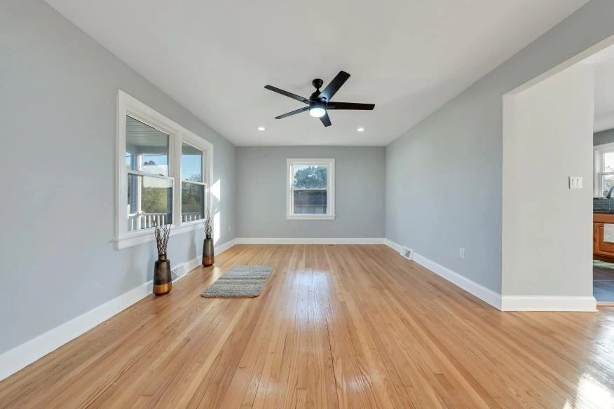 1502 Fresno ST - Photo 6