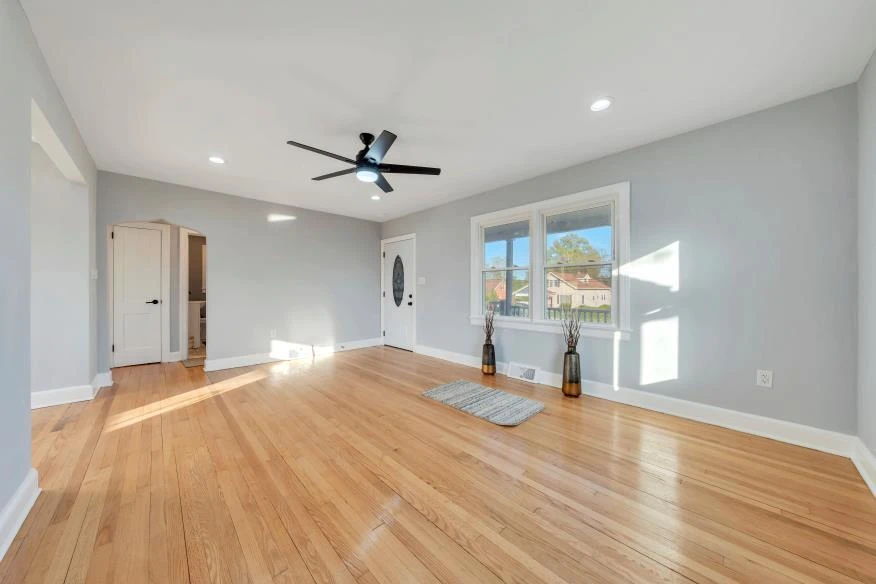 1502 Fresno ST - Photo 7