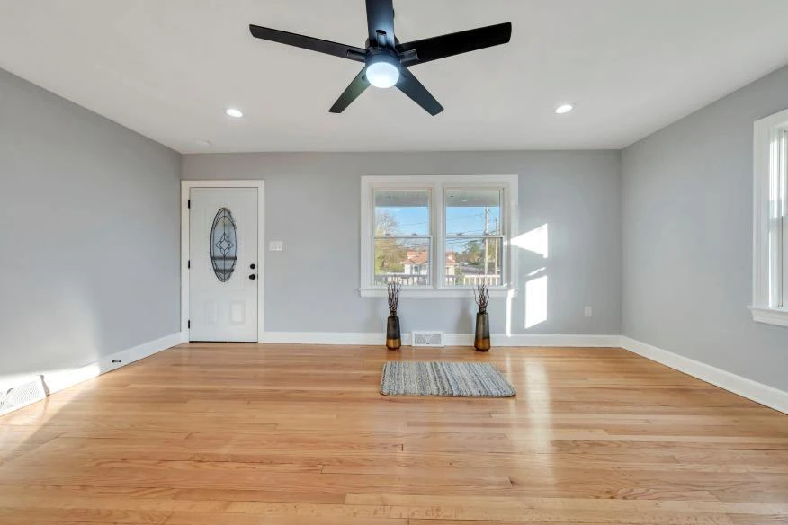 1502 Fresno ST - Photo 9