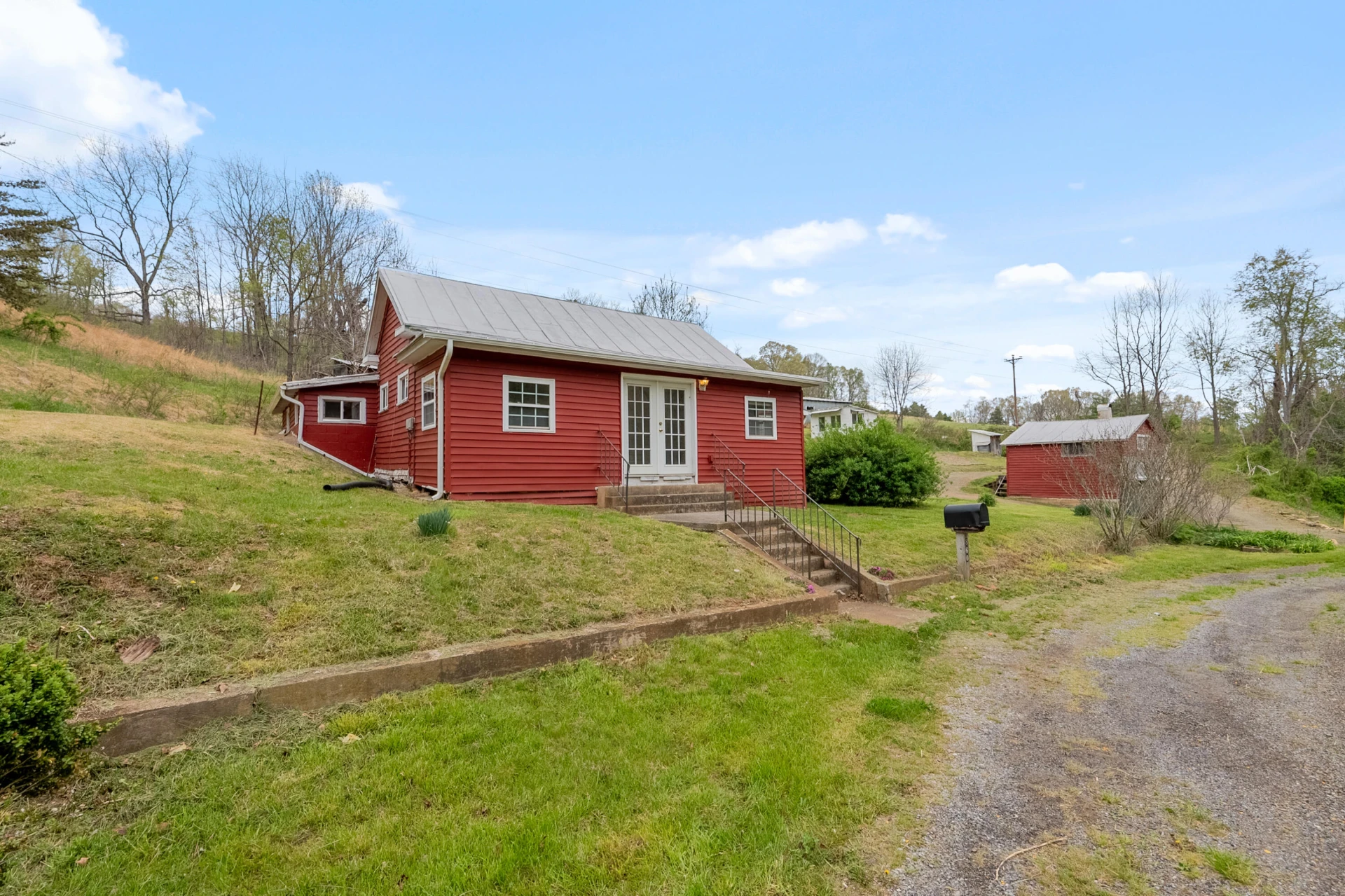 860 Floyd HWY - Photo 5