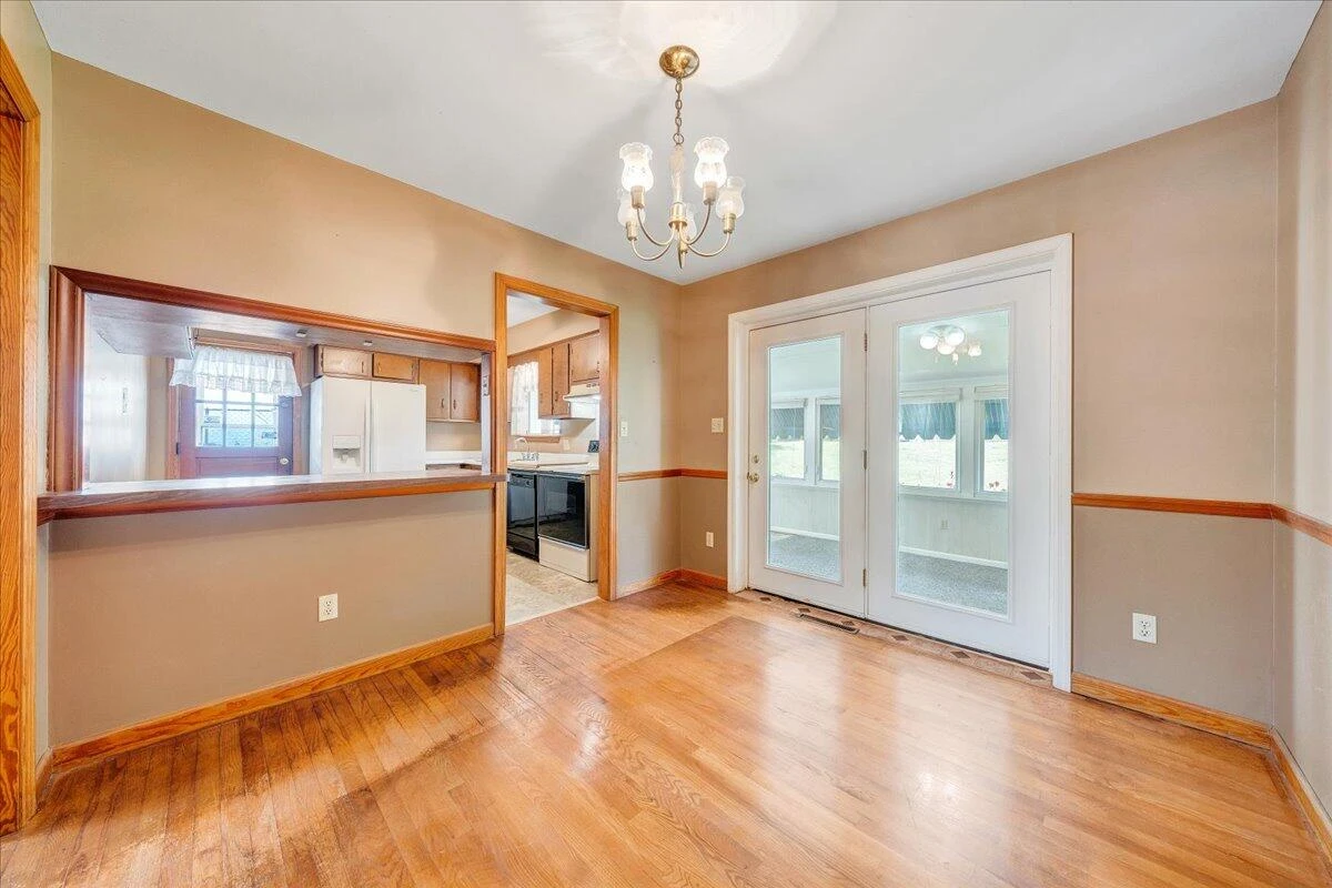 419 Houston AVE - Photo 10