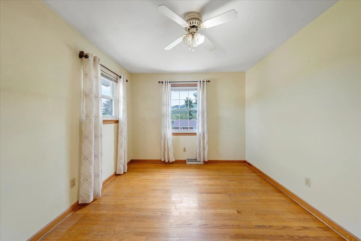 419 Houston AVE - Photo 23