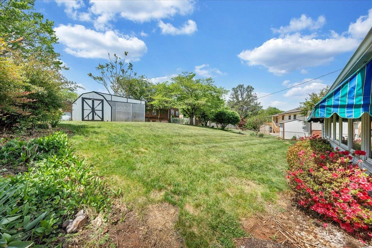 419 Houston AVE - Photo 32