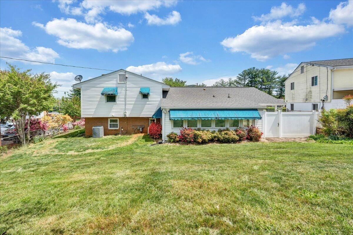 419 Houston AVE - Photo 35