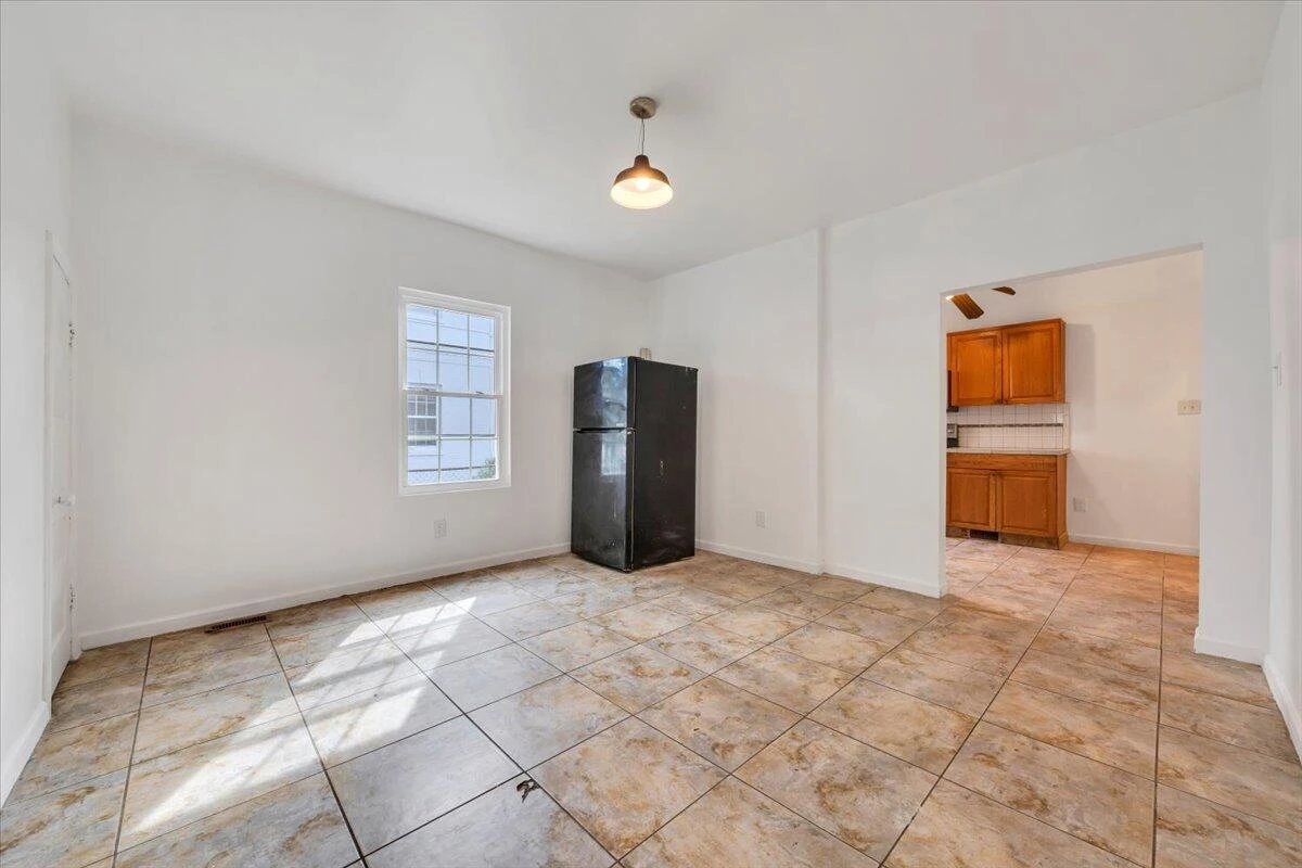 1013 Jamison AVE - Photo 7
