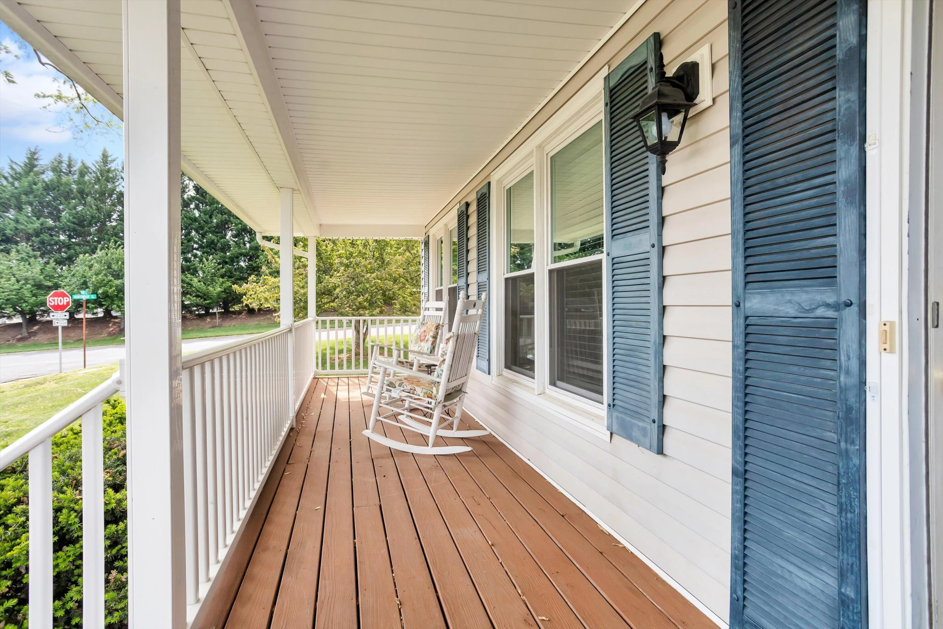 5567 Rome DR - Photo 5