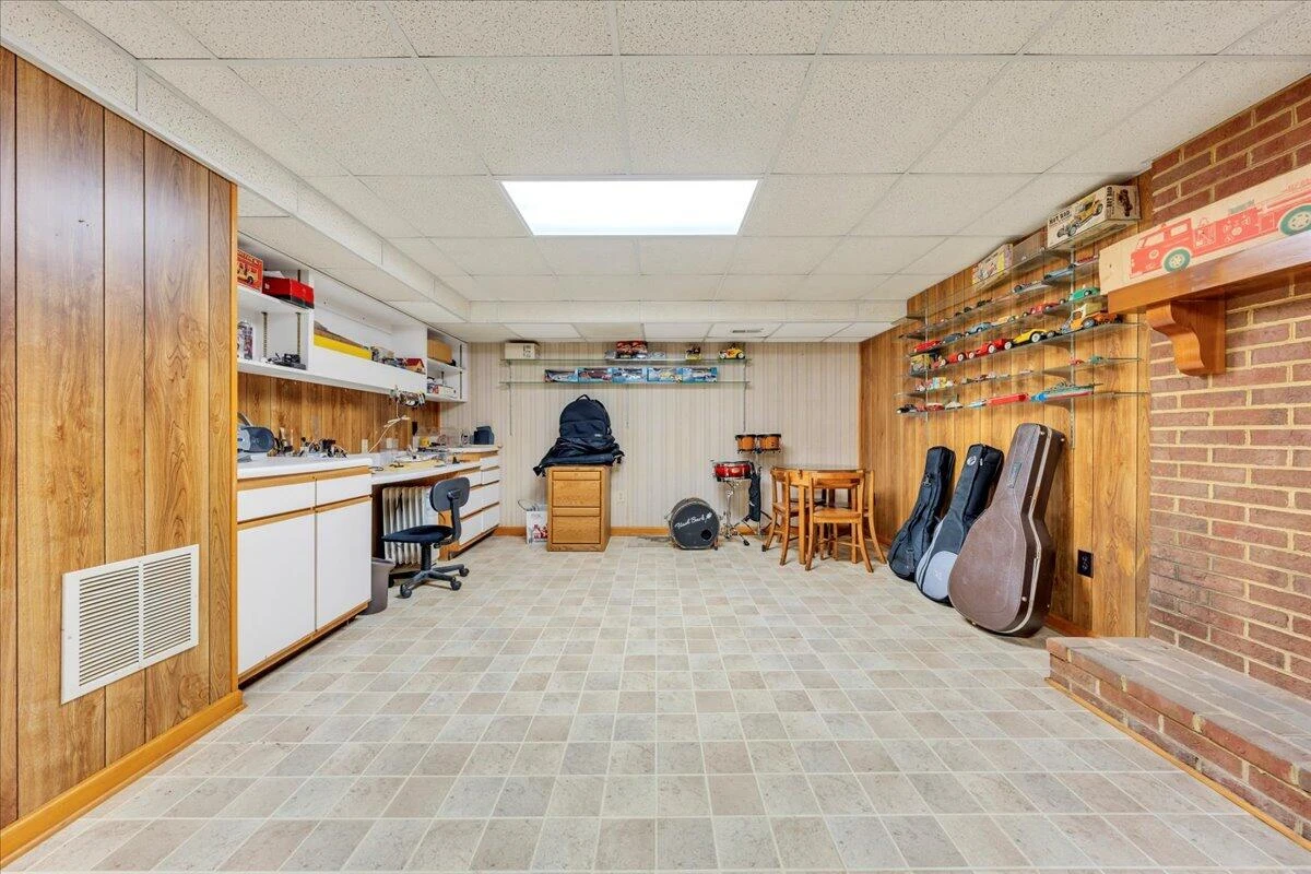 3964 Winding Way RD - Photo 46