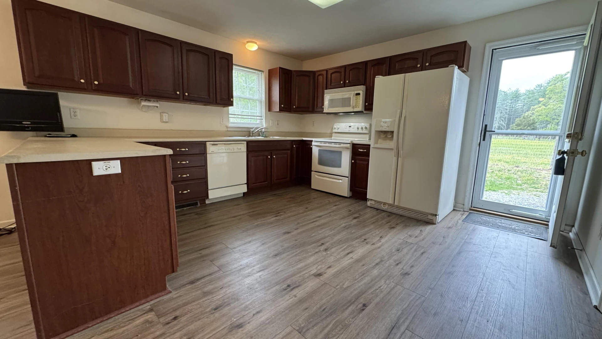 4186 White Oak DR - Photo 3