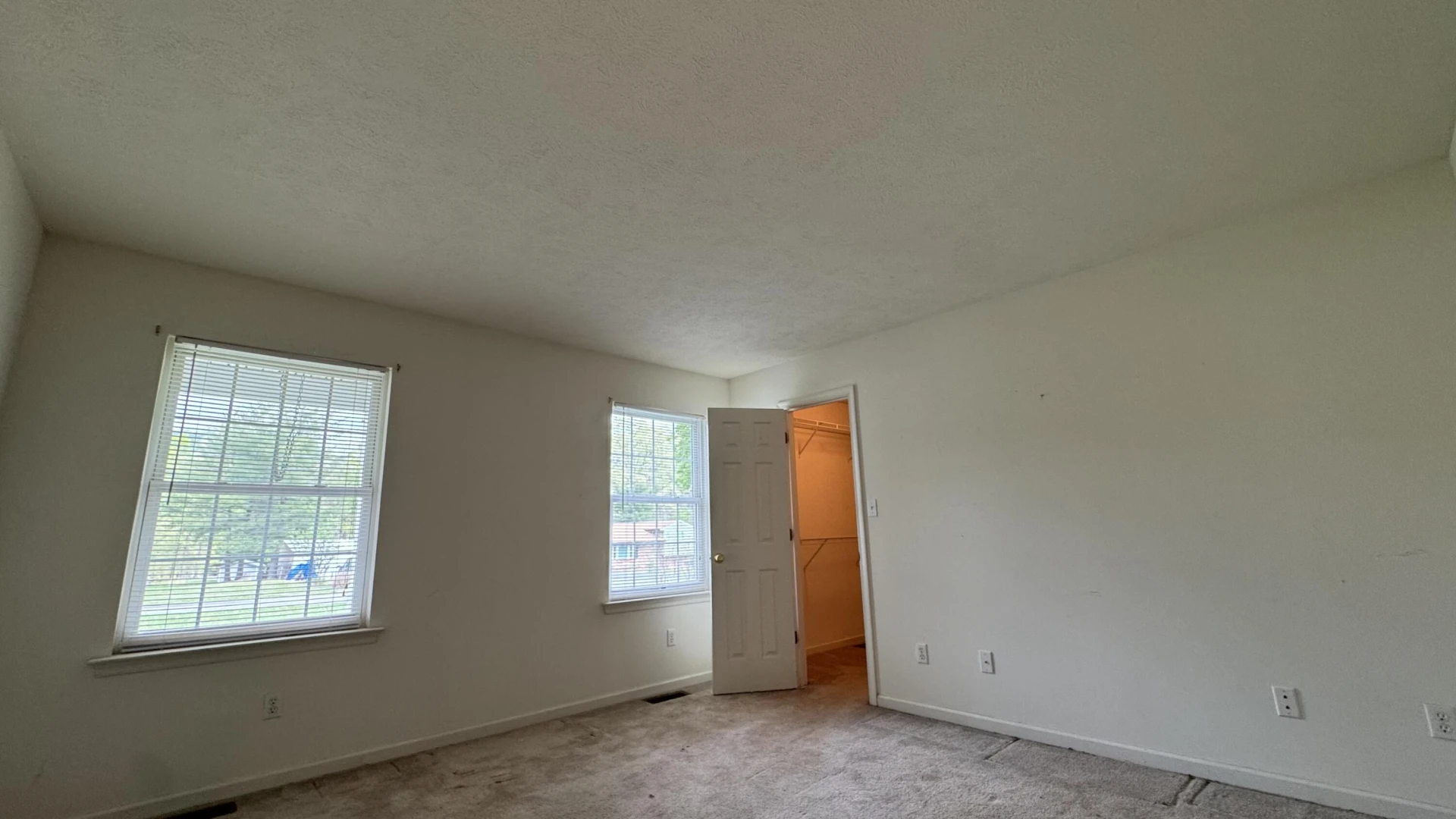 4186 White Oak DR - Photo 9