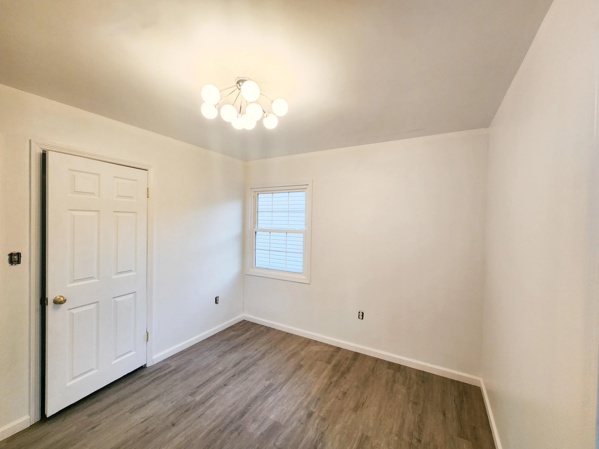 513 Brentwood DR - Photo 11