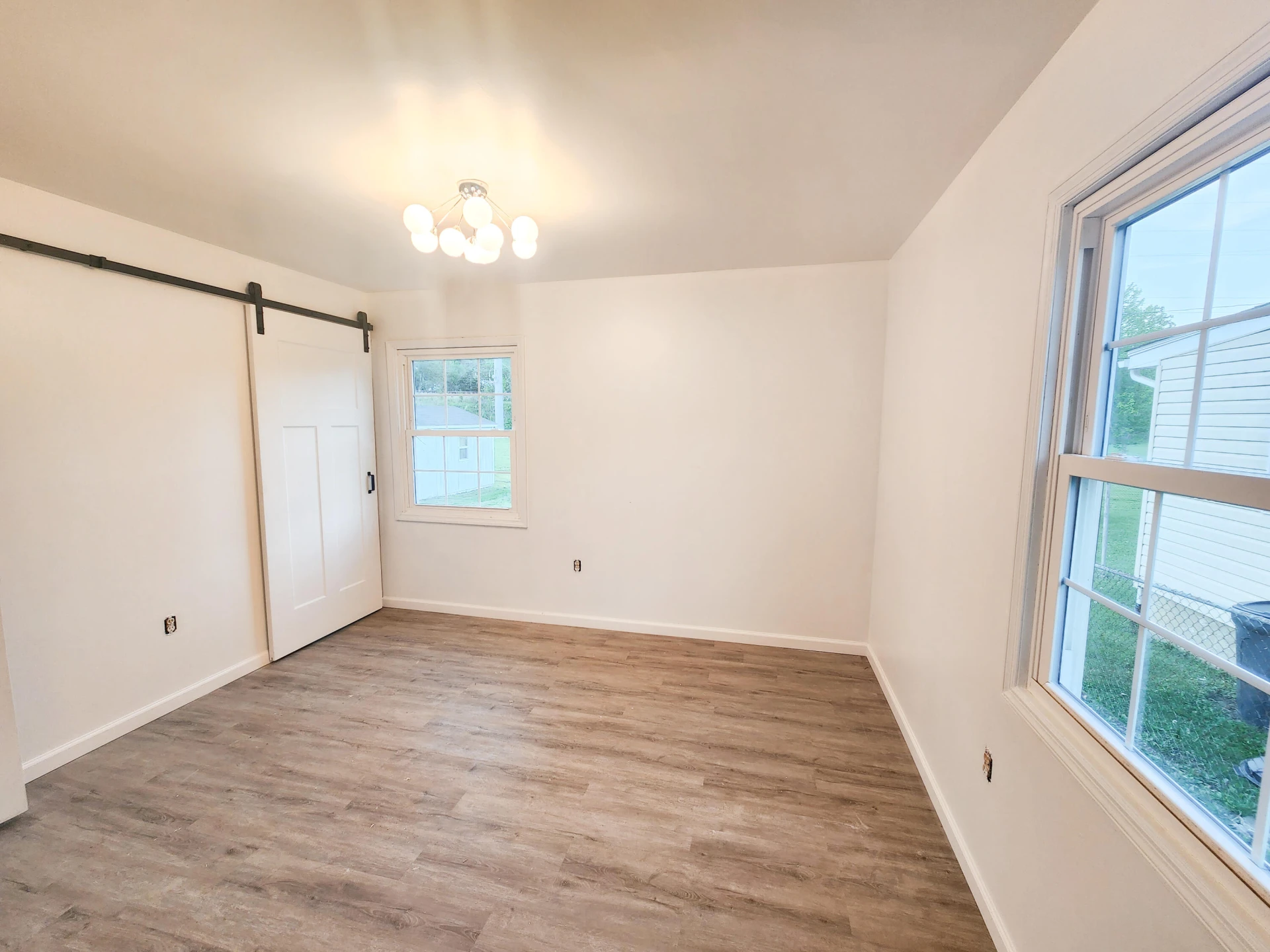 513 Brentwood DR - Photo 13