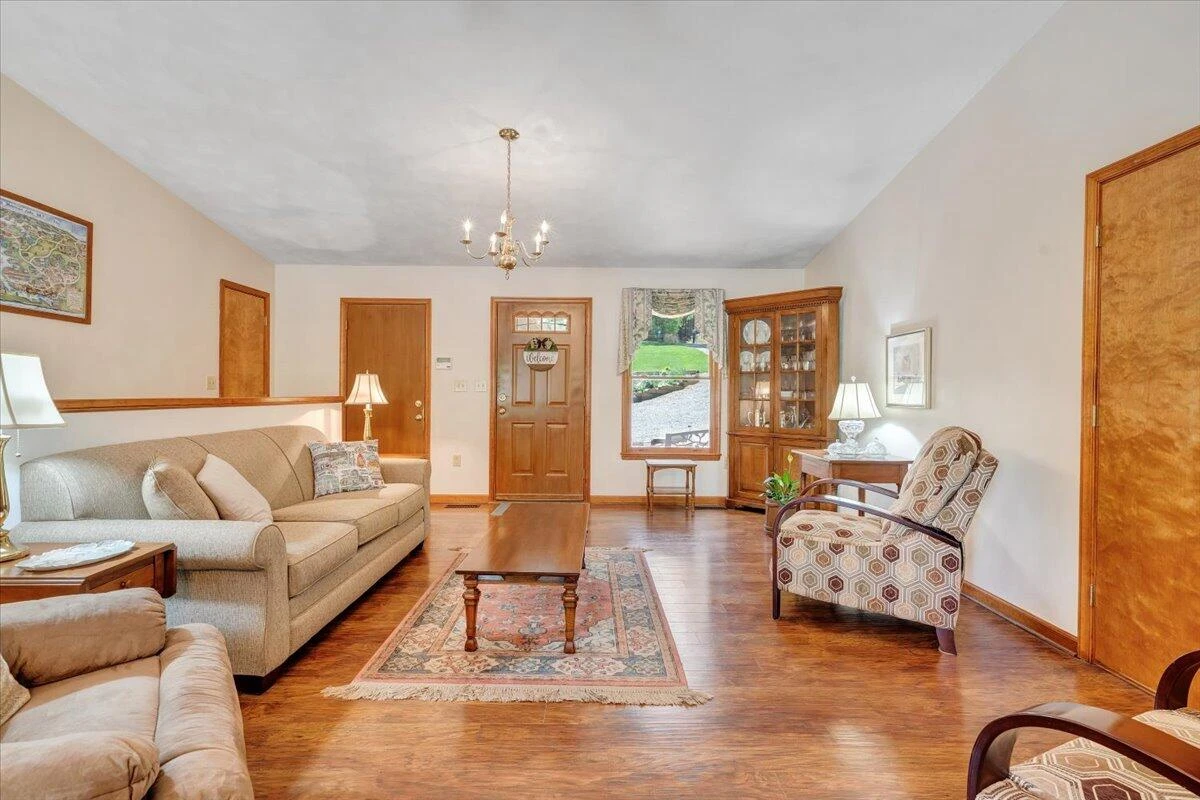 208 Buck Run DR - Photo 18