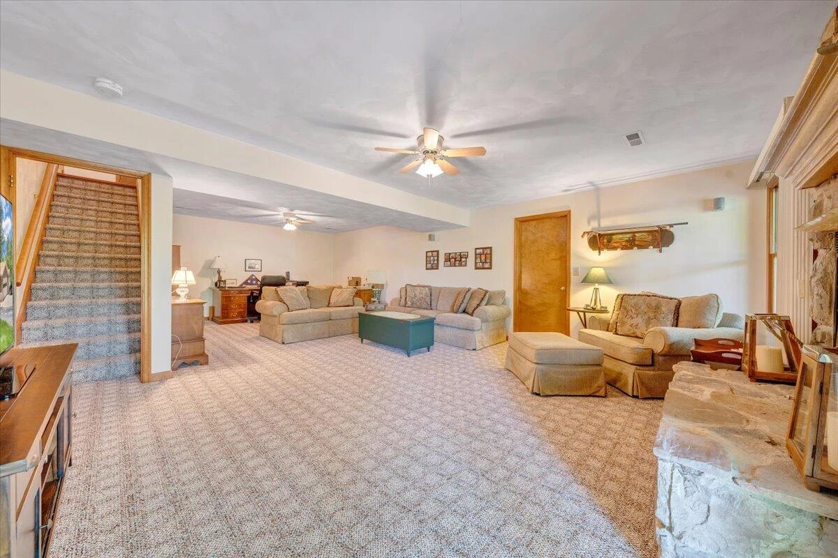 208 Buck Run DR - Photo 45