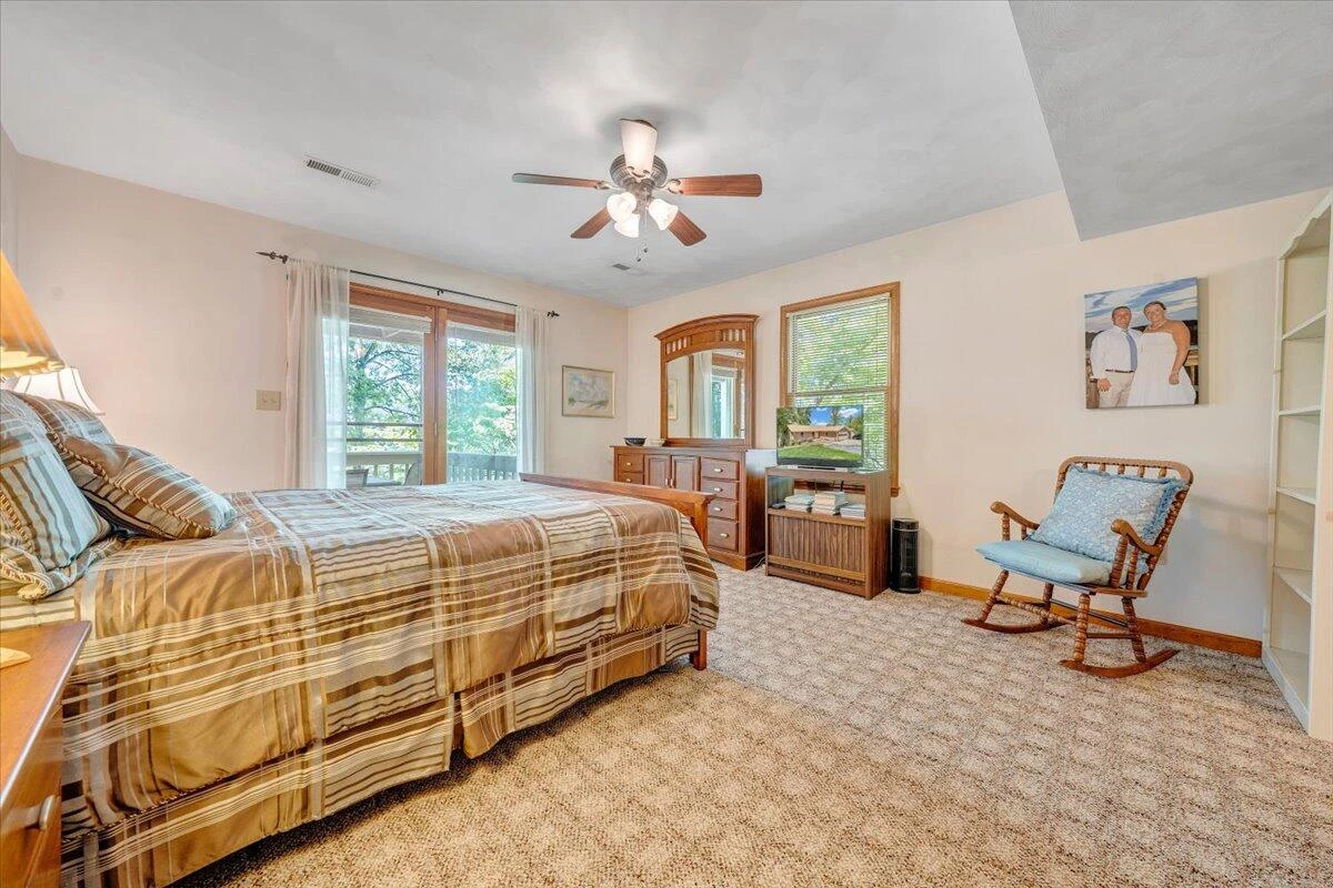 208 Buck Run DR - Photo 49