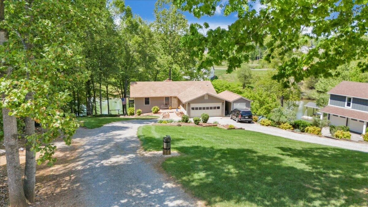 208 Buck Run DR - Photo 94