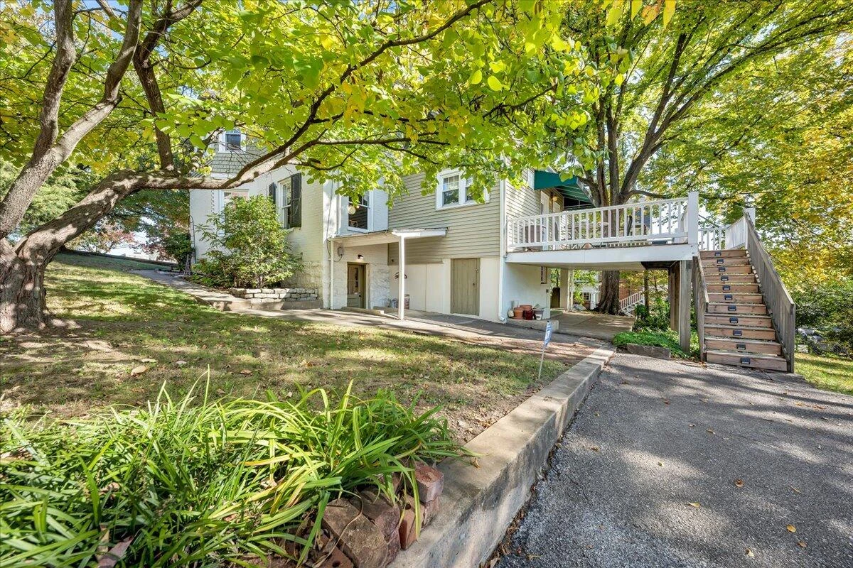18 Mountain AVE - Photo 17