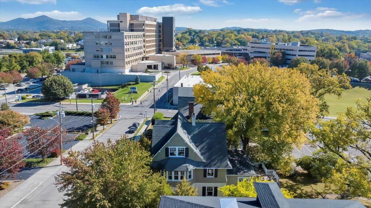 18 Mountain AVE - Photo 34