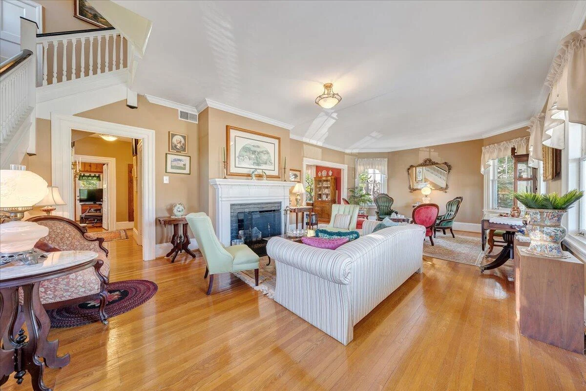 18 Mountain AVE - Photo 46