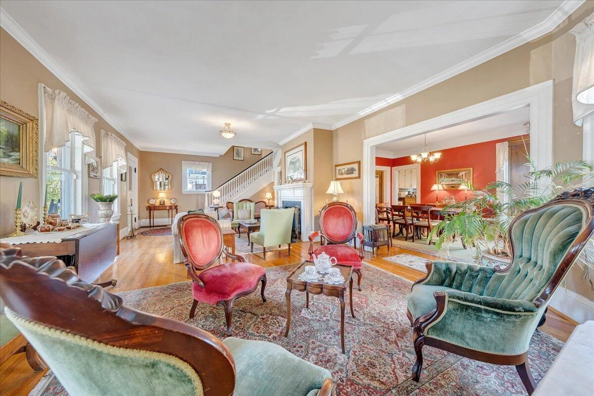 18 Mountain AVE - Photo 47