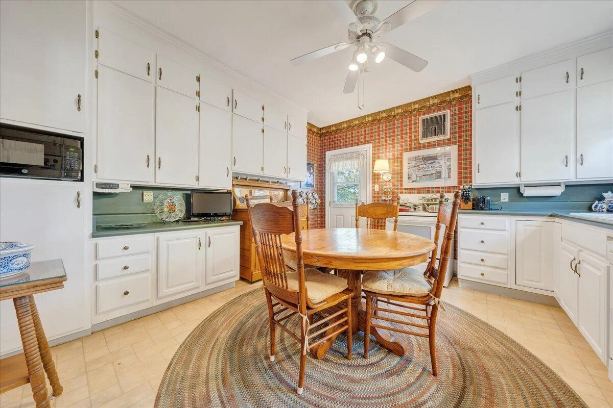 18 Mountain AVE - Photo 57
