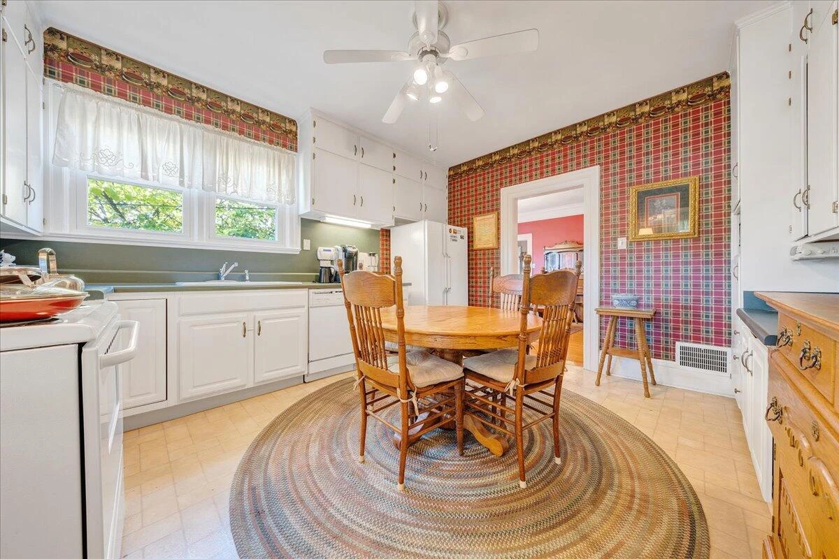 18 Mountain AVE - Photo 58