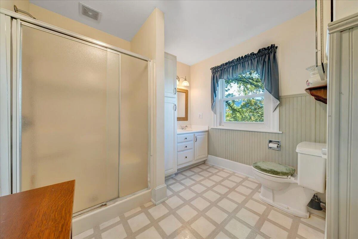 18 Mountain AVE - Photo 73