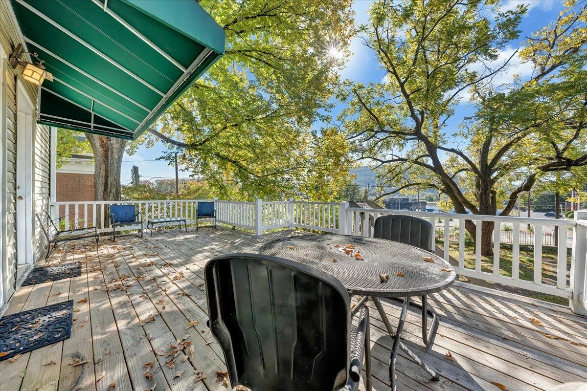 18 Mountain AVE - Photo 12