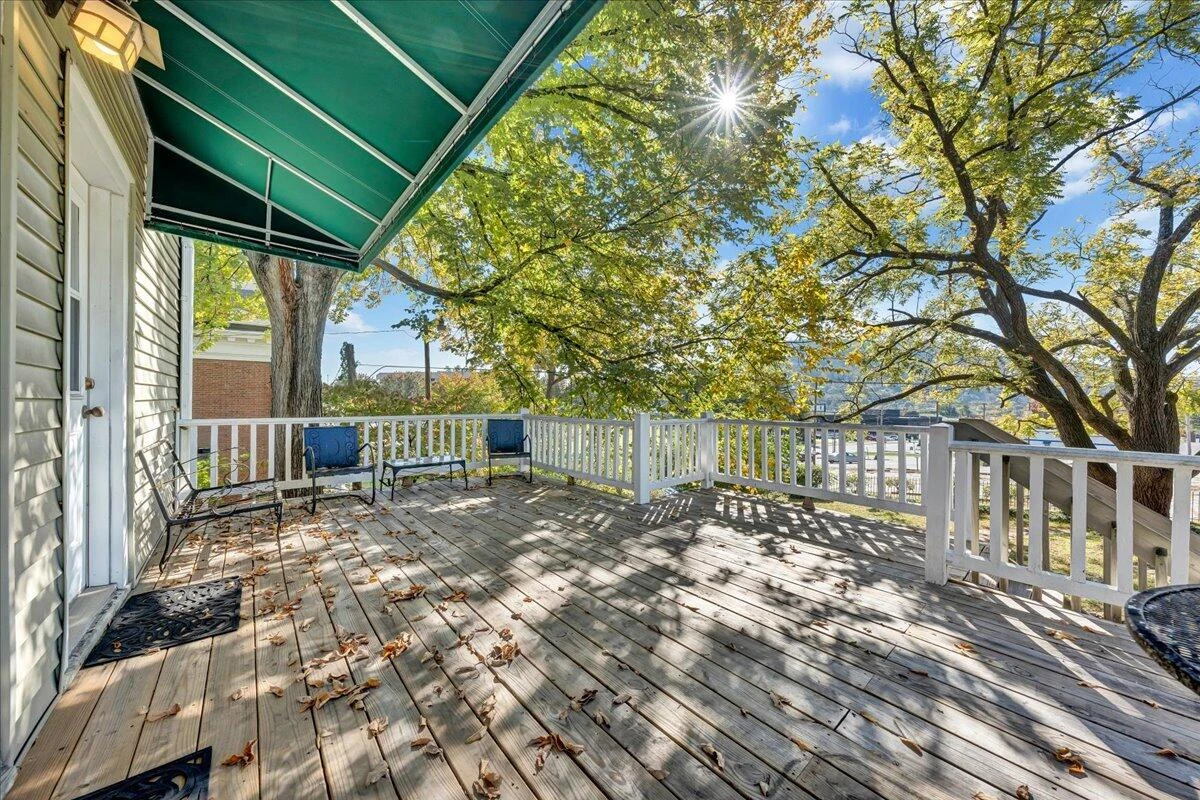 18 Mountain AVE - Photo 13