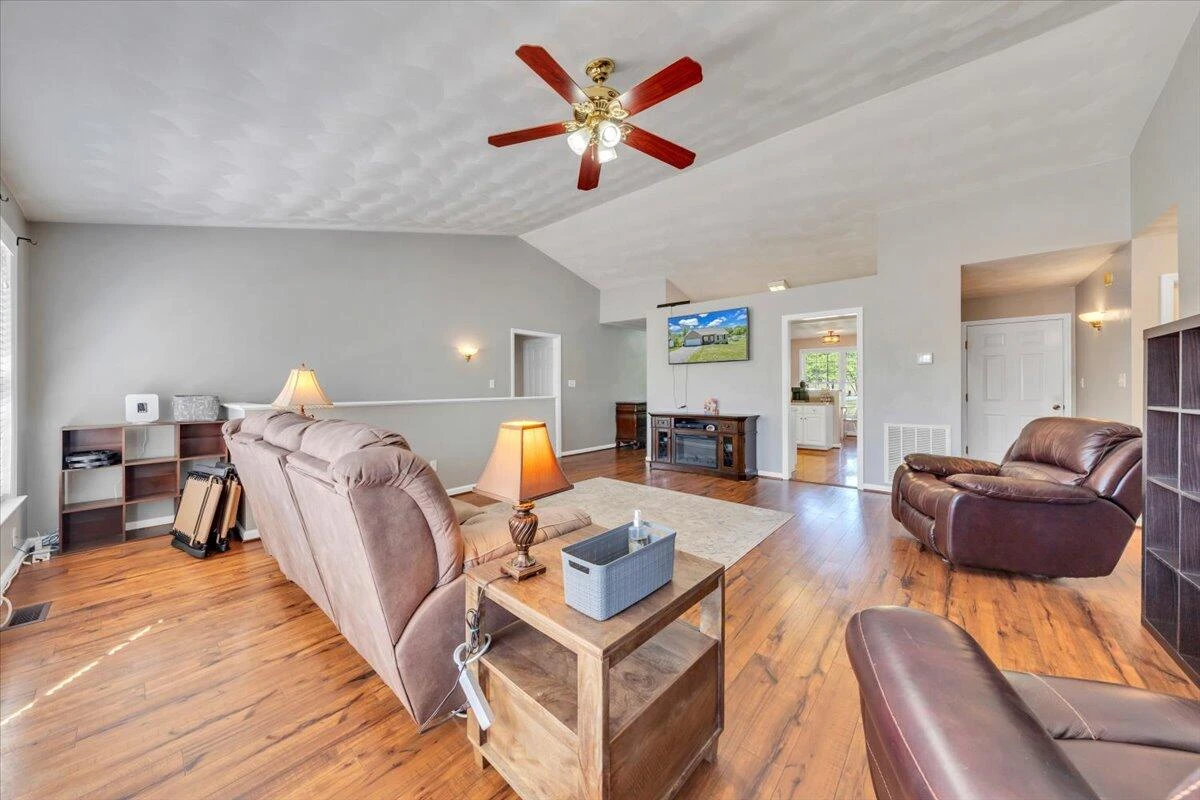 3609 CARSON RD - Photo 7