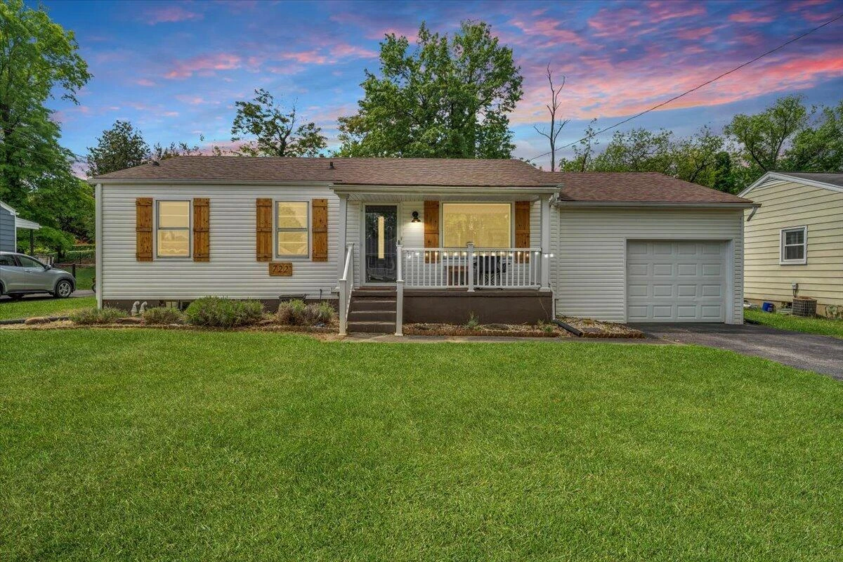 722 Crystal DR