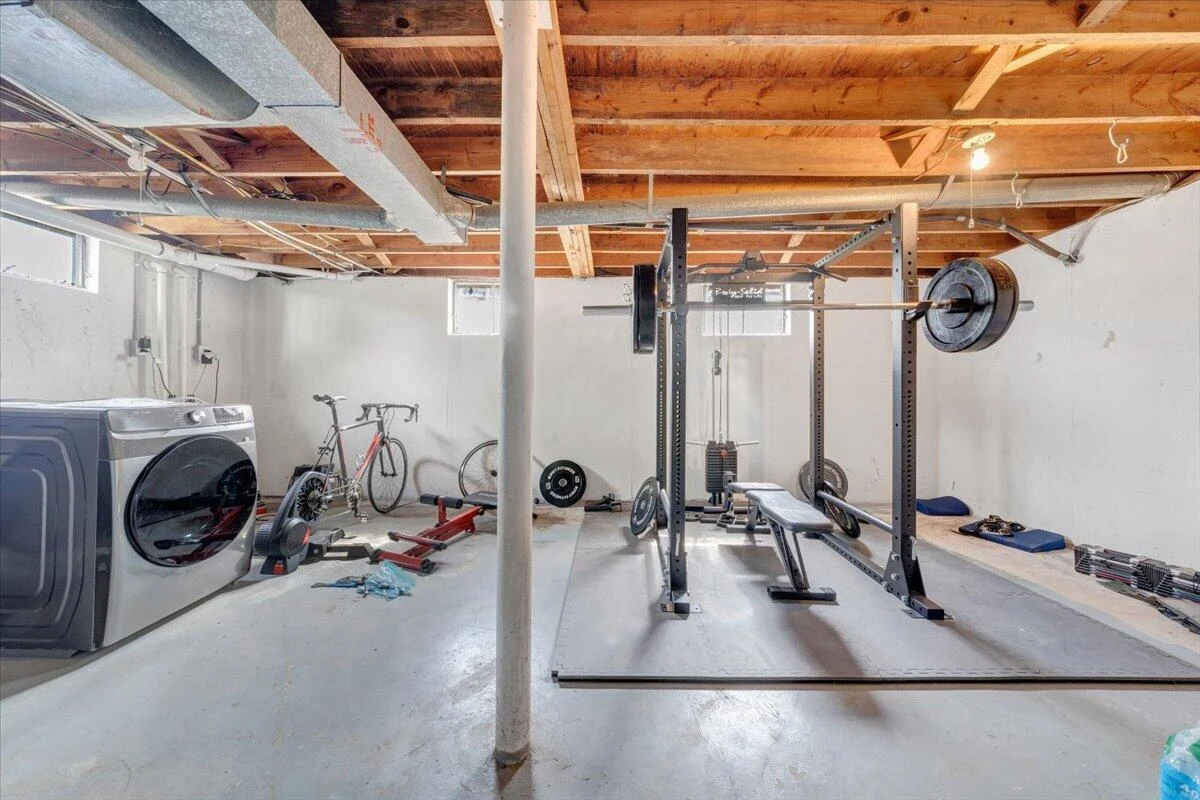 722 Crystal DR - Photo 22