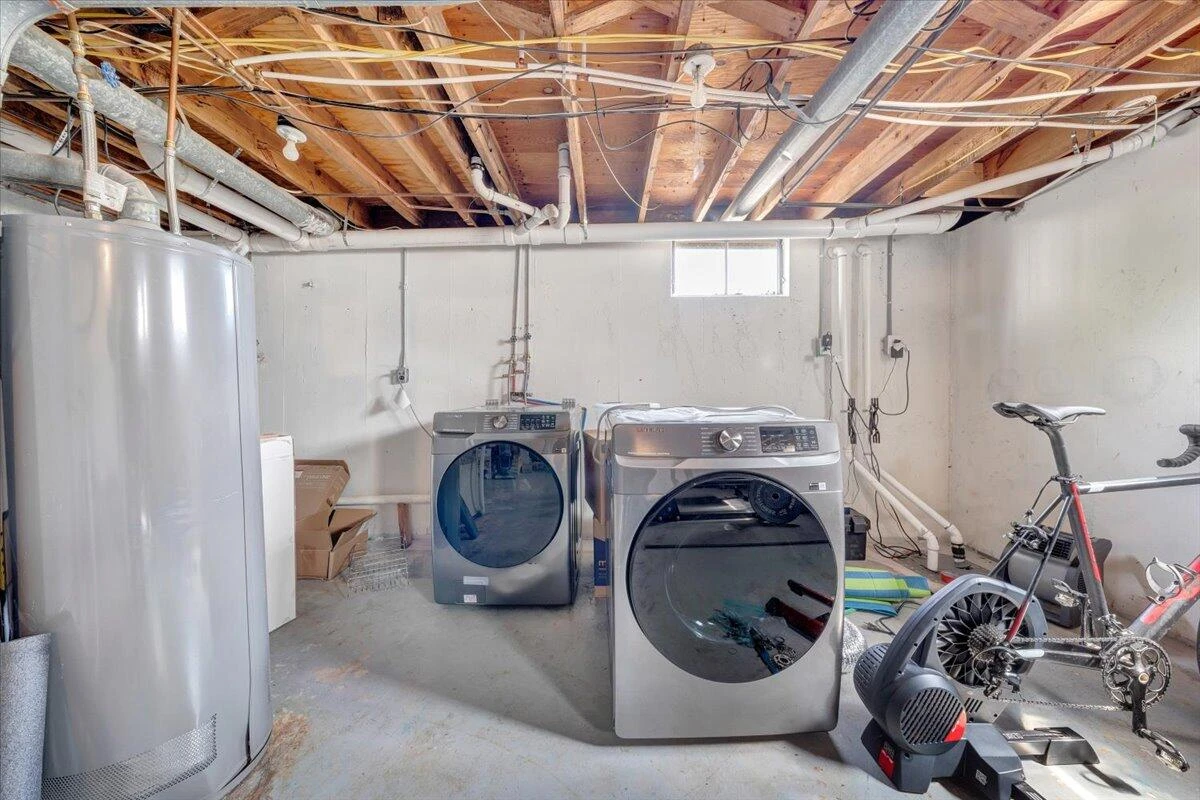 722 Crystal DR - Photo 23