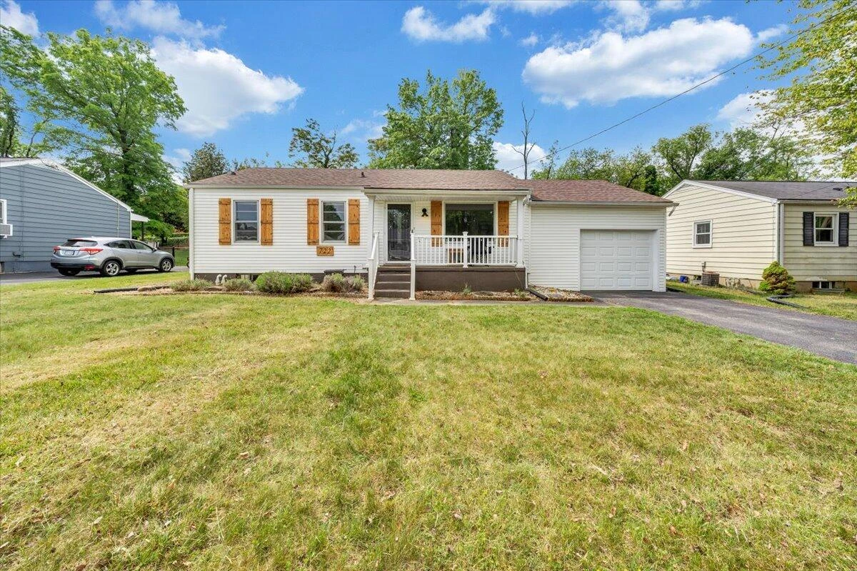 722 Crystal DR - Photo 31