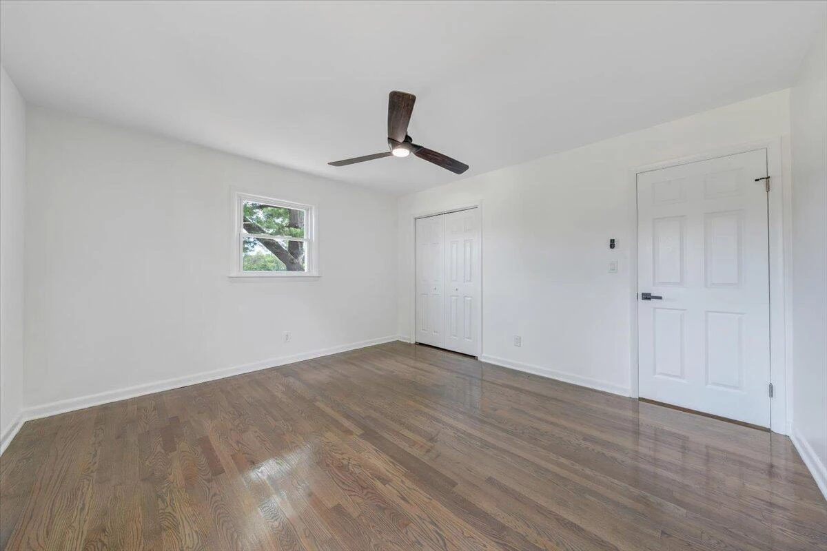 901 Citadel LN - Photo 19