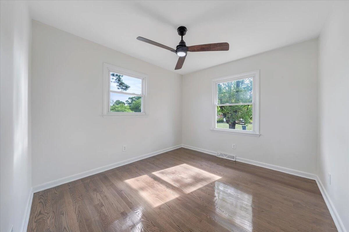 901 Citadel LN - Photo 22