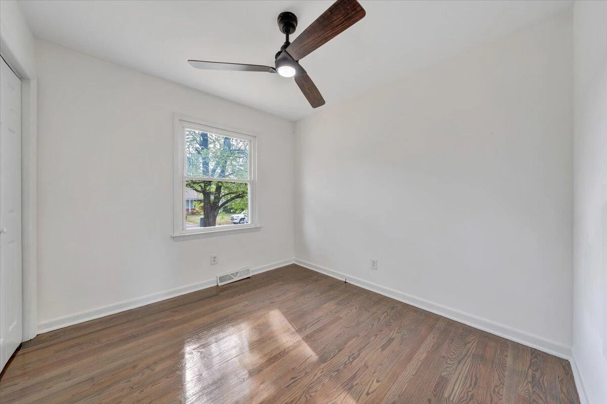 901 Citadel LN - Photo 24