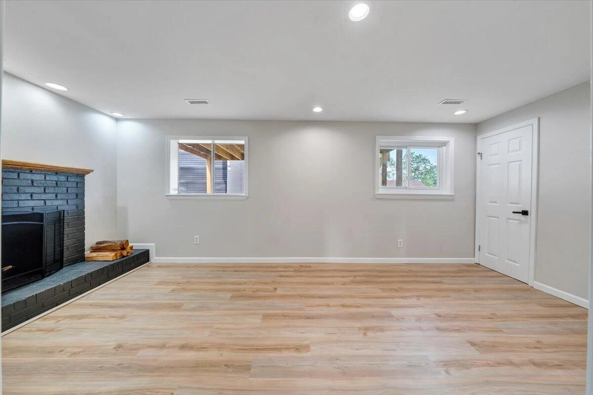901 Citadel LN - Photo 30