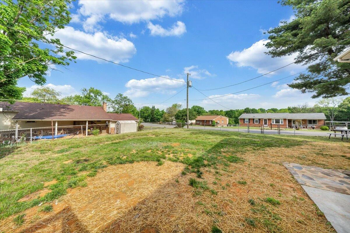 901 Citadel LN - Photo 45