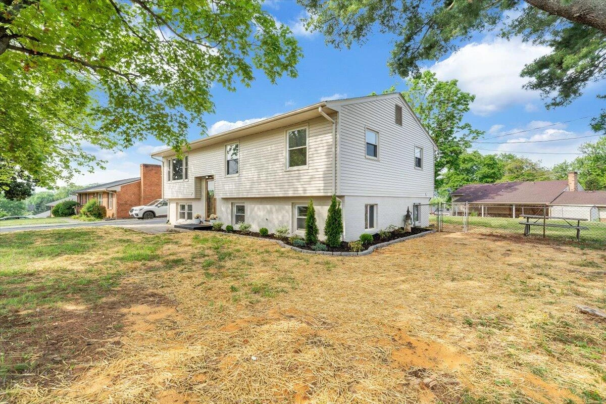 901 Citadel LN - Photo 51