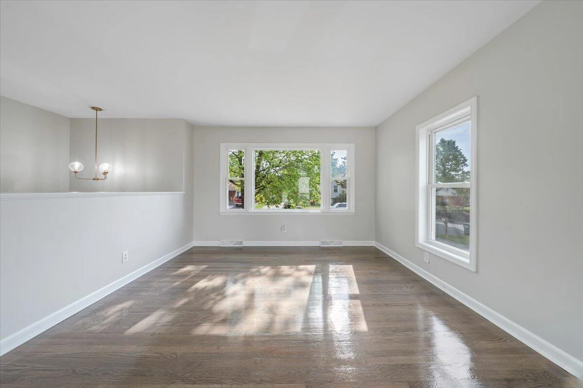 901 Citadel LN - Photo 6