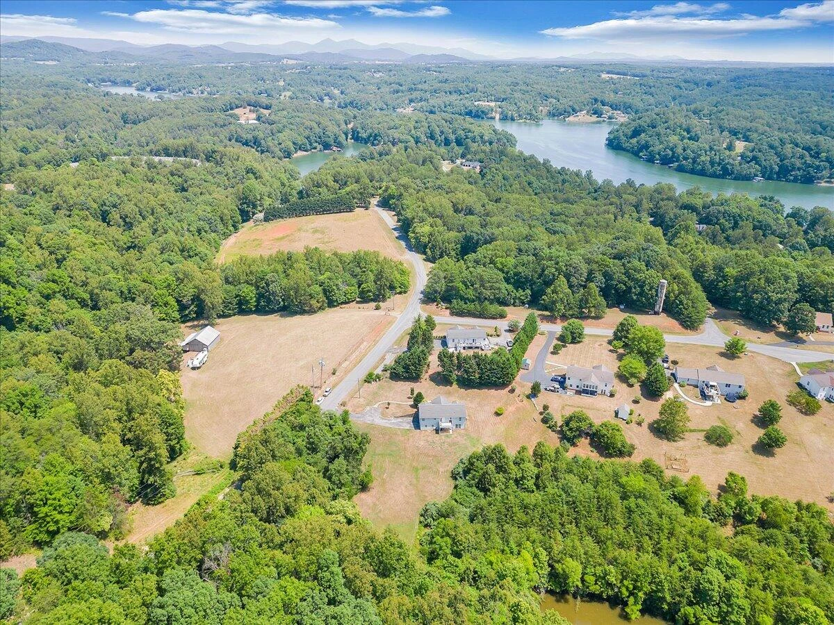 942 Idlewood RD - Photo 57