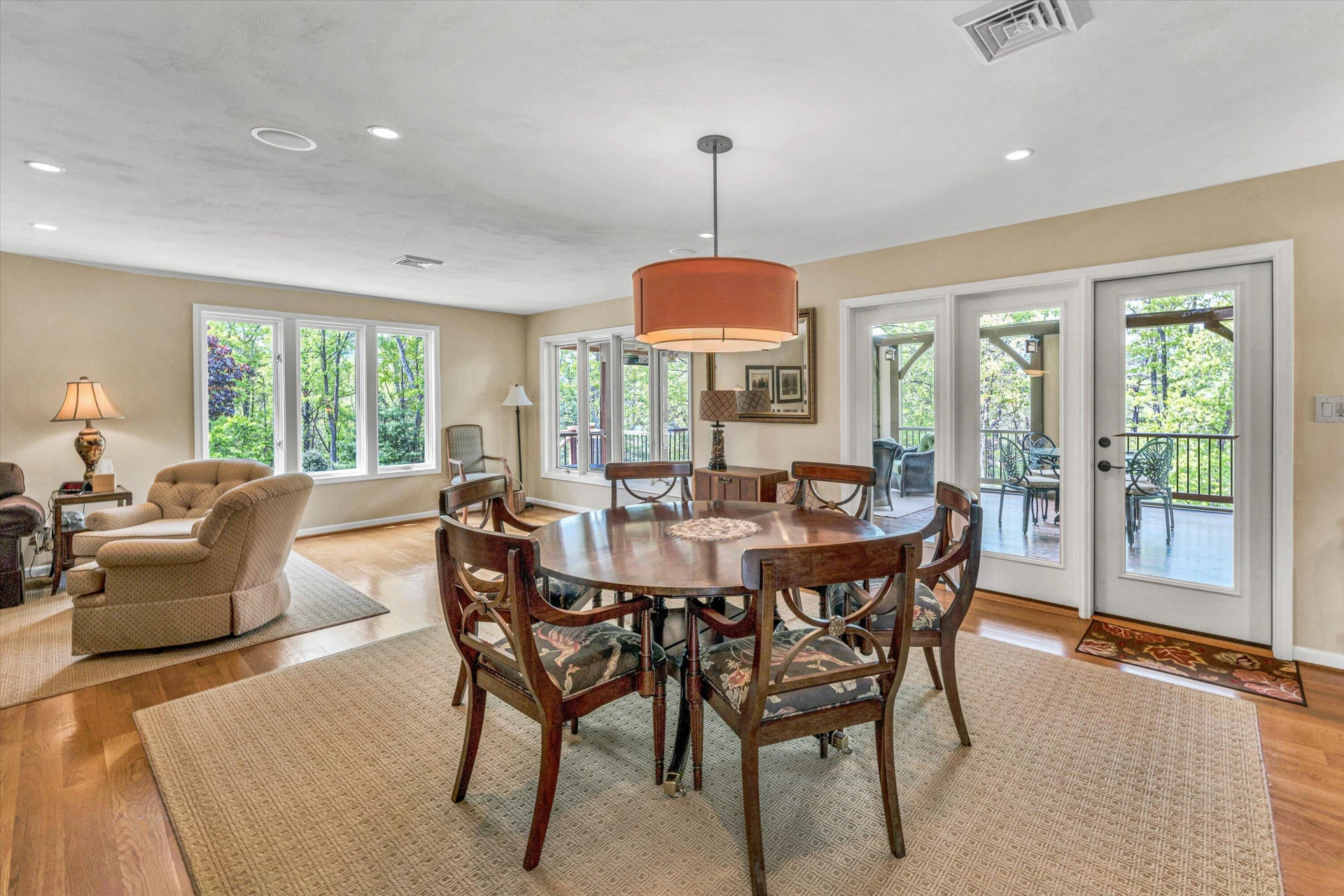 7077 Hollyberry RD - Photo 12