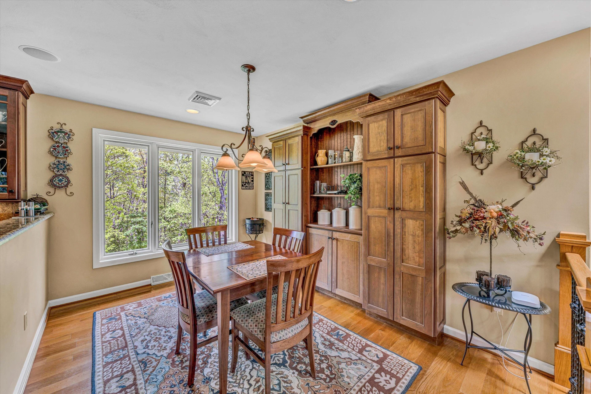7077 Hollyberry RD - Photo 19