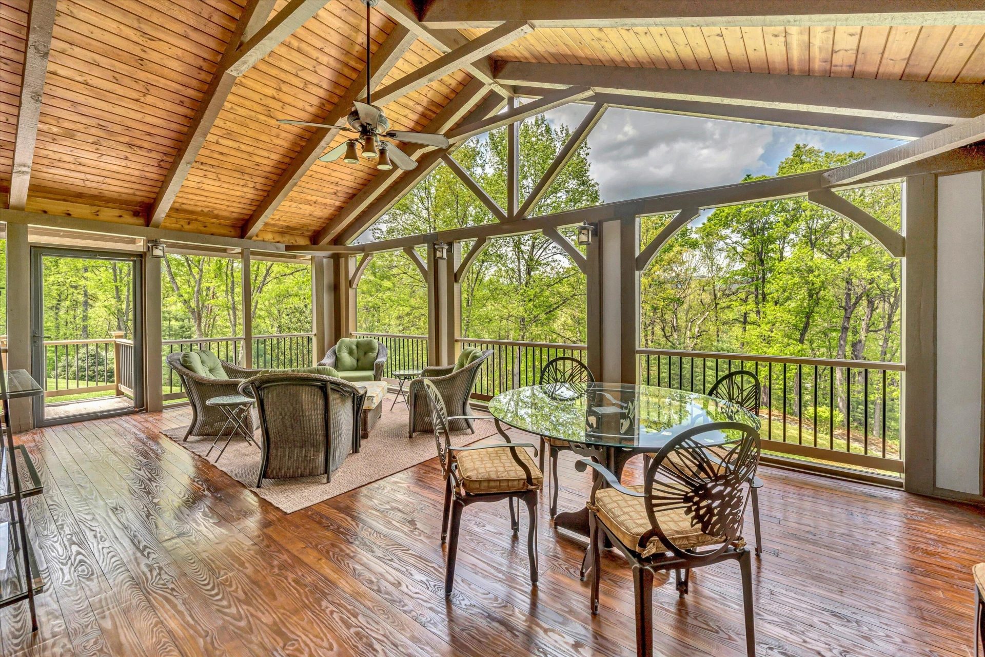 7077 Hollyberry RD - Photo 20