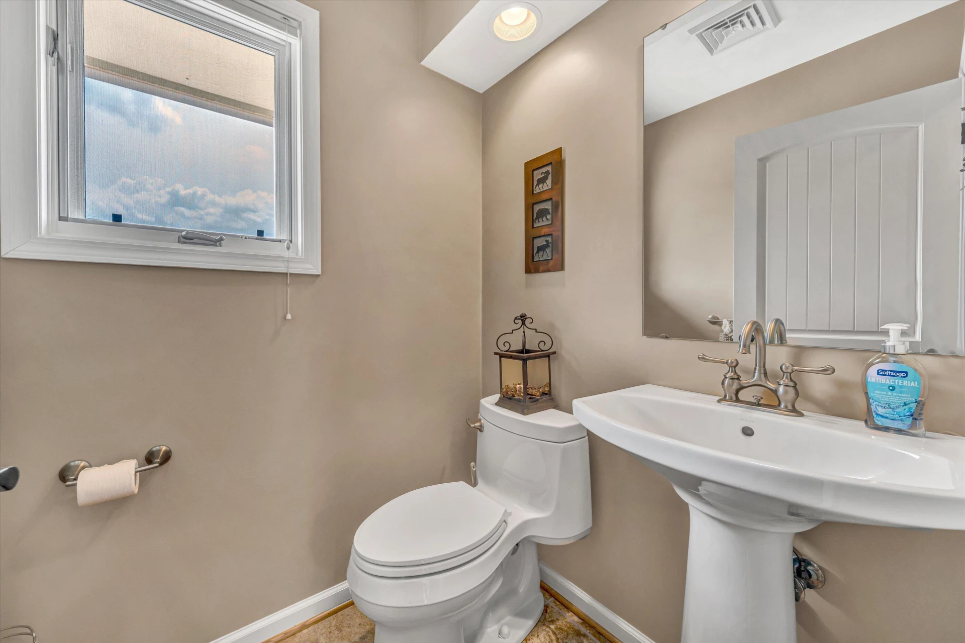7077 Hollyberry RD - Photo 23