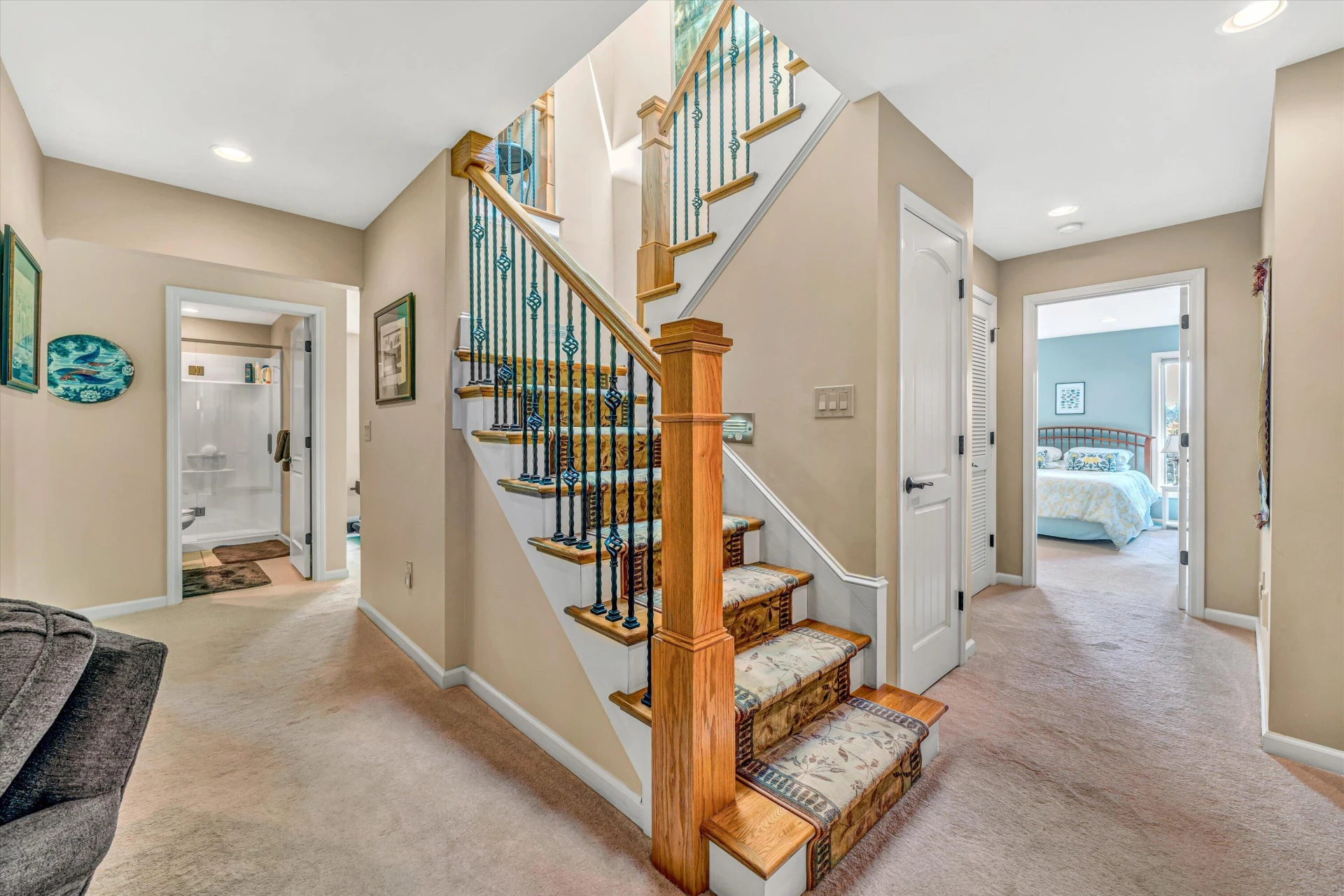 7077 Hollyberry RD - Photo 33